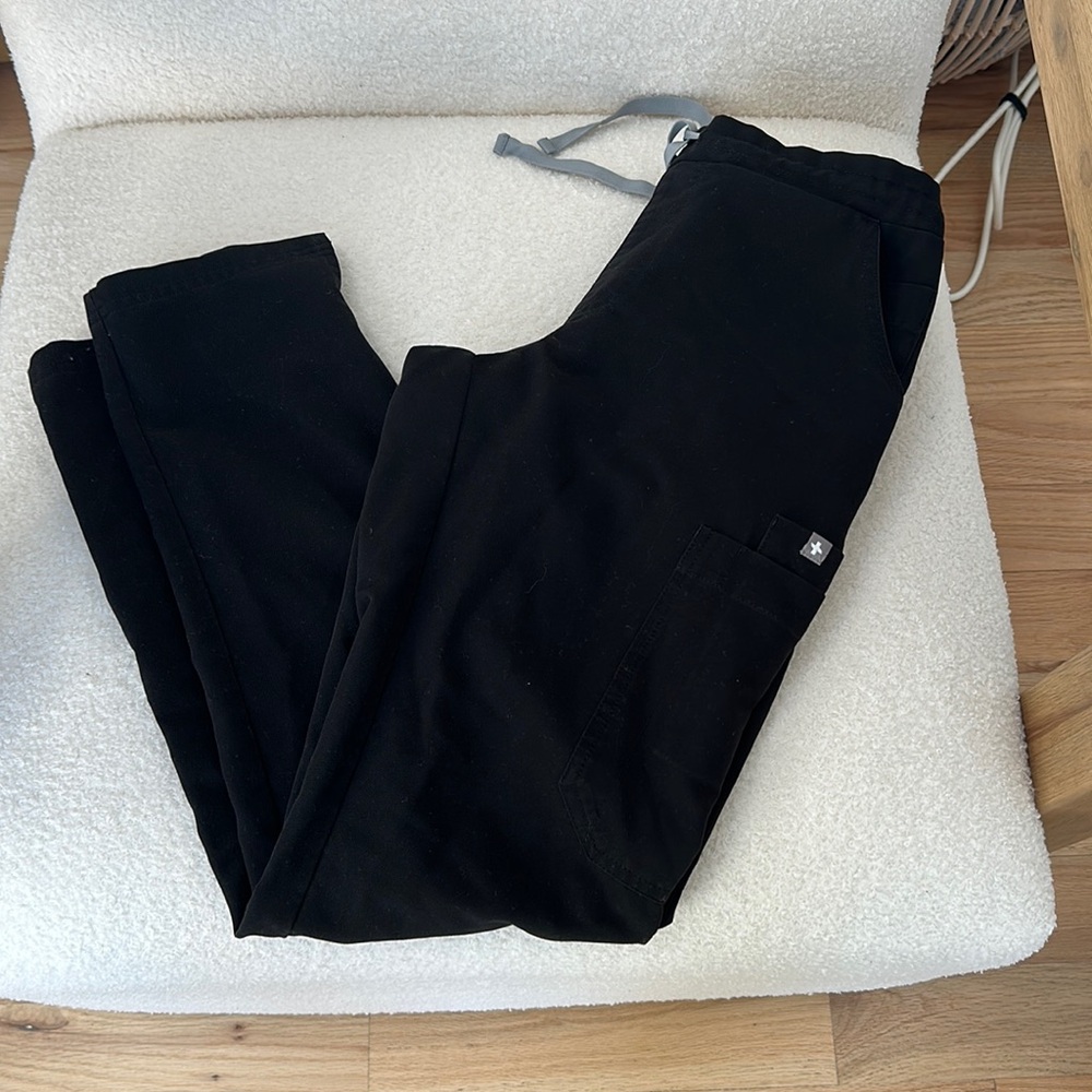 Figs scrubs